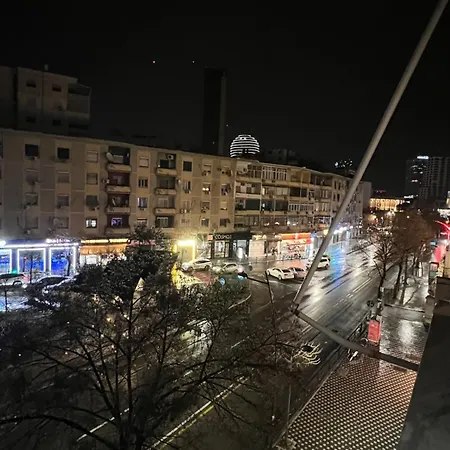 דירה Bright & Roomy Center