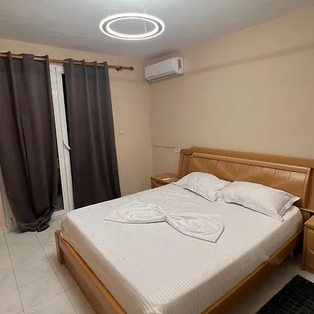 Lejlighed Bright & Roomy Center