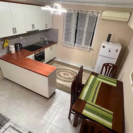 Bright & Roomy Center *