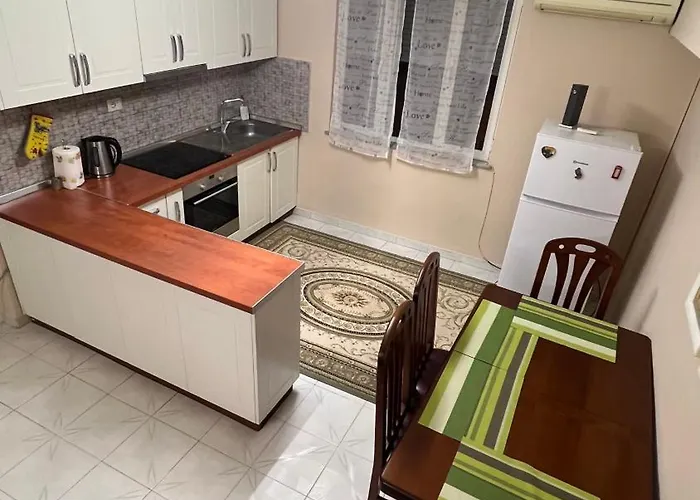 Appartamento Bright & Roomy Center Tirana